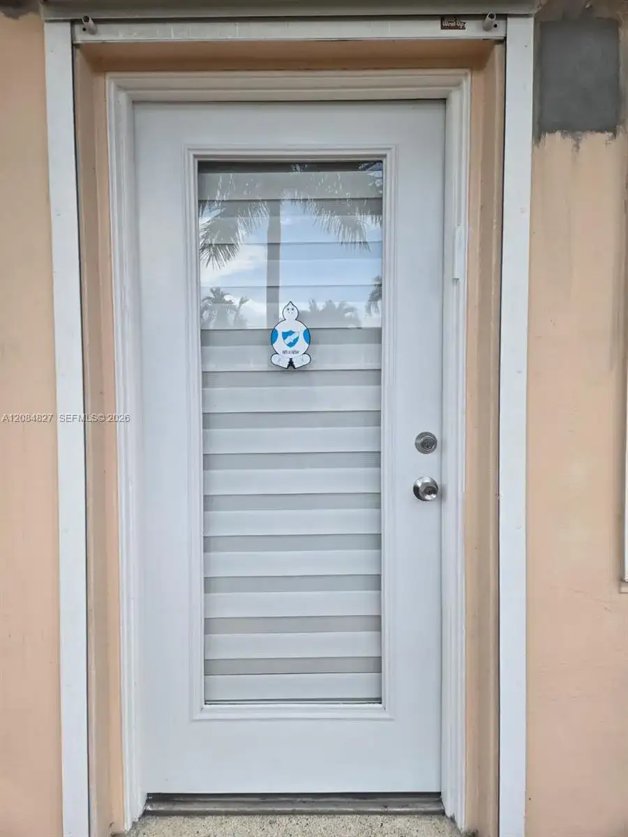 900 SW 11th Ave # 7C, Hallandale Beach FL 33009 photo 4