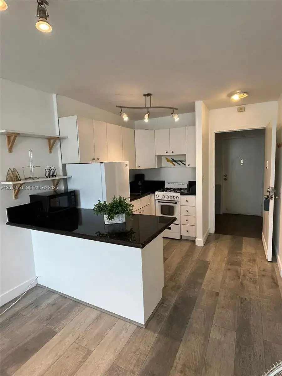 710 Washington Ave # 322, Miami Beach FL 33139 photo 4