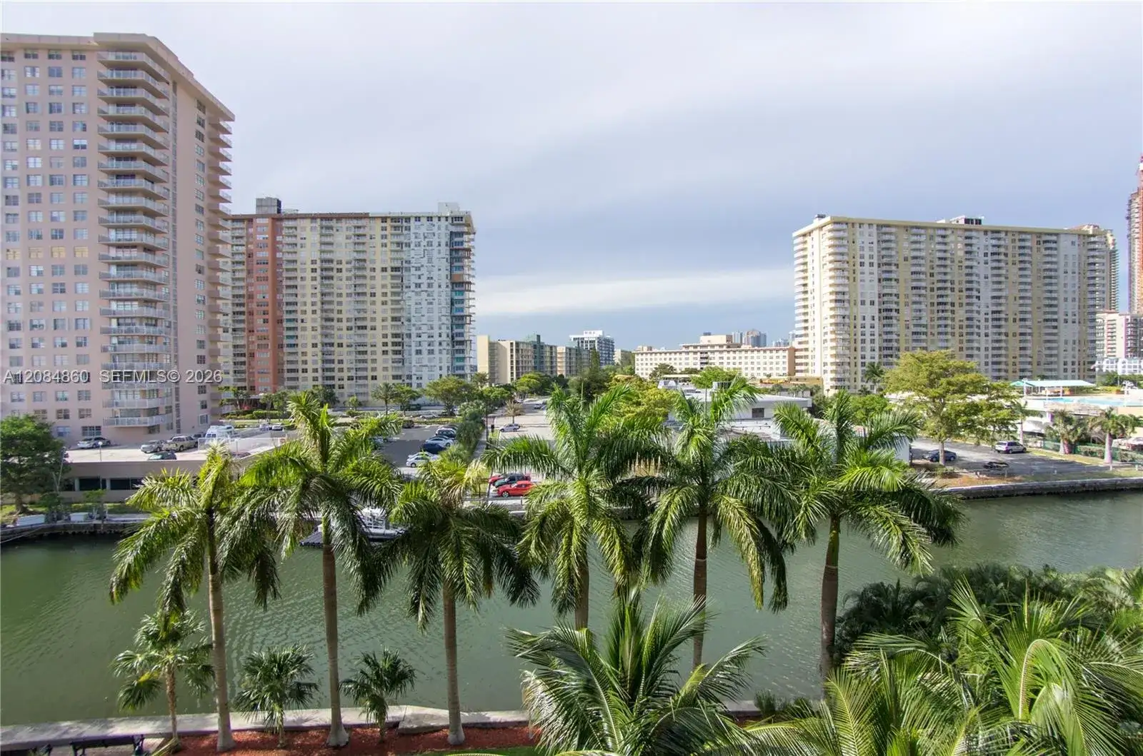 17150 N Bay Rd # 2512, Sunny Isles Beach FL 33160 photo 2