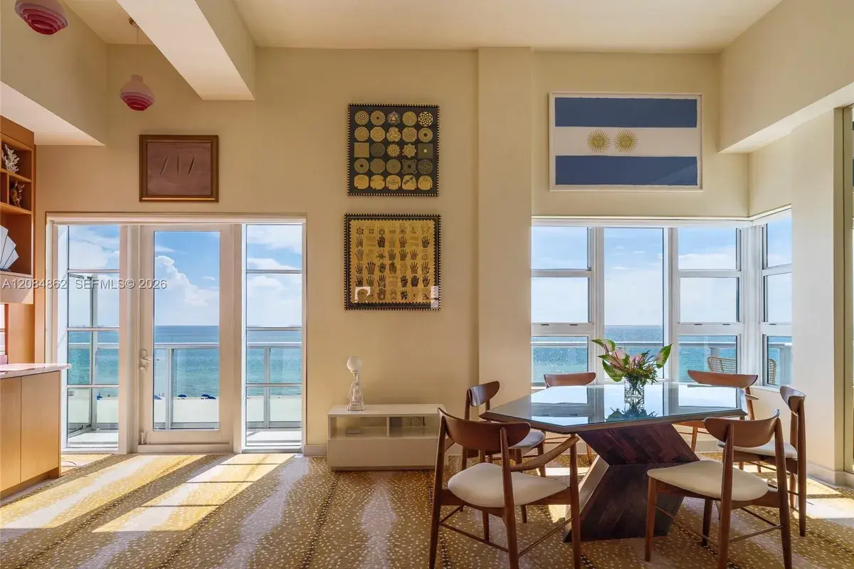 3739 Collins Ave, Miami Beach FL 33140