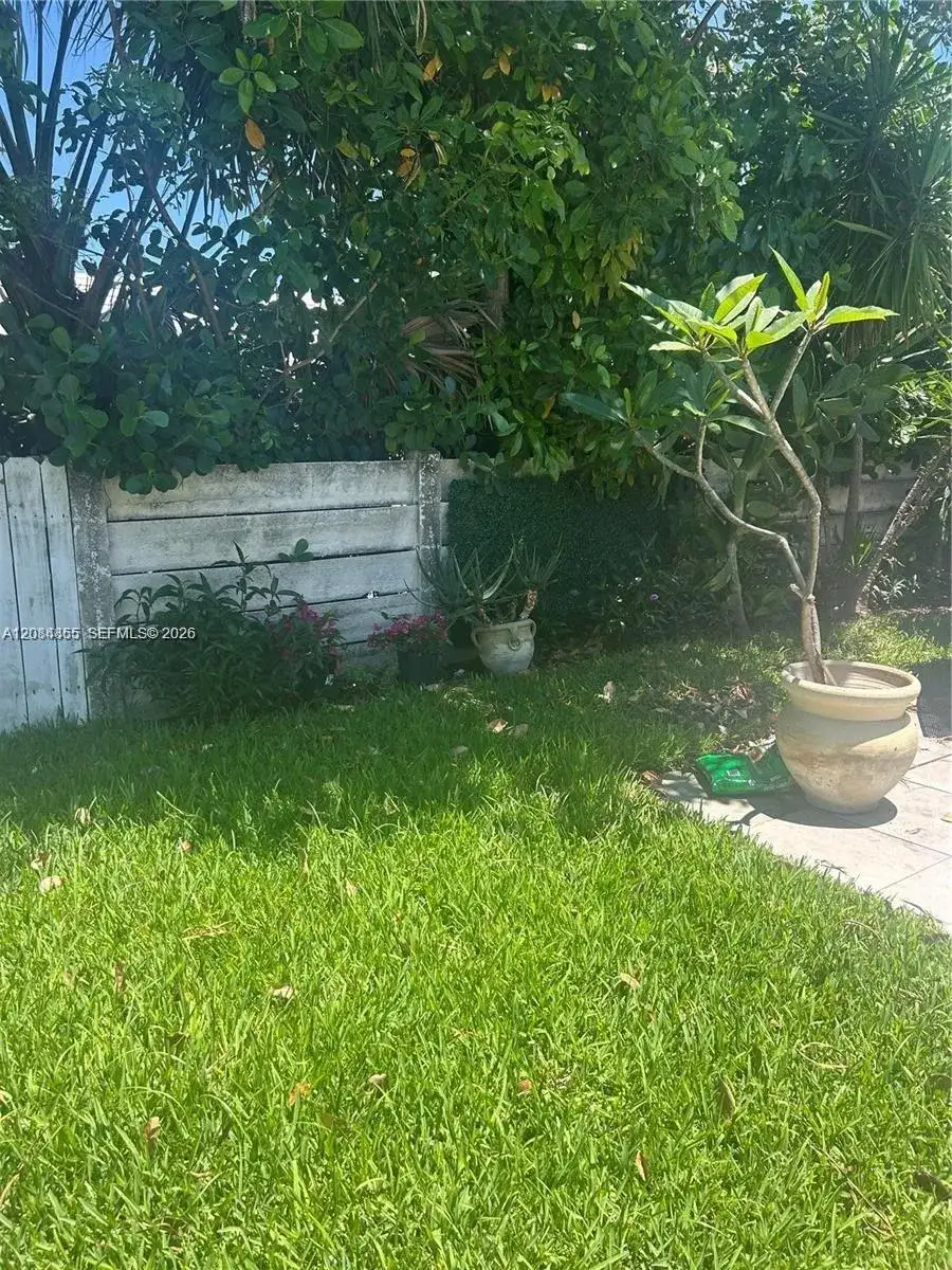1320 NE 27th Ave # 3, Pompano Beach FL 33062 photo 4