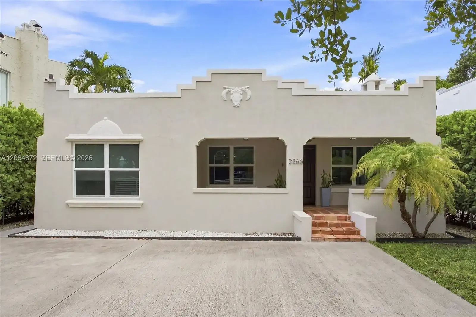2366 SW 10th st, Miami FL 33135 photo 2