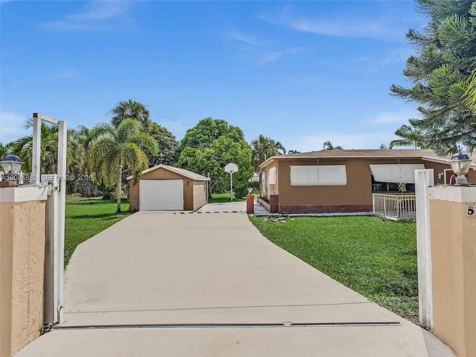 5220 SW 26th Ave, Dania Beach FL 33312 photo 3