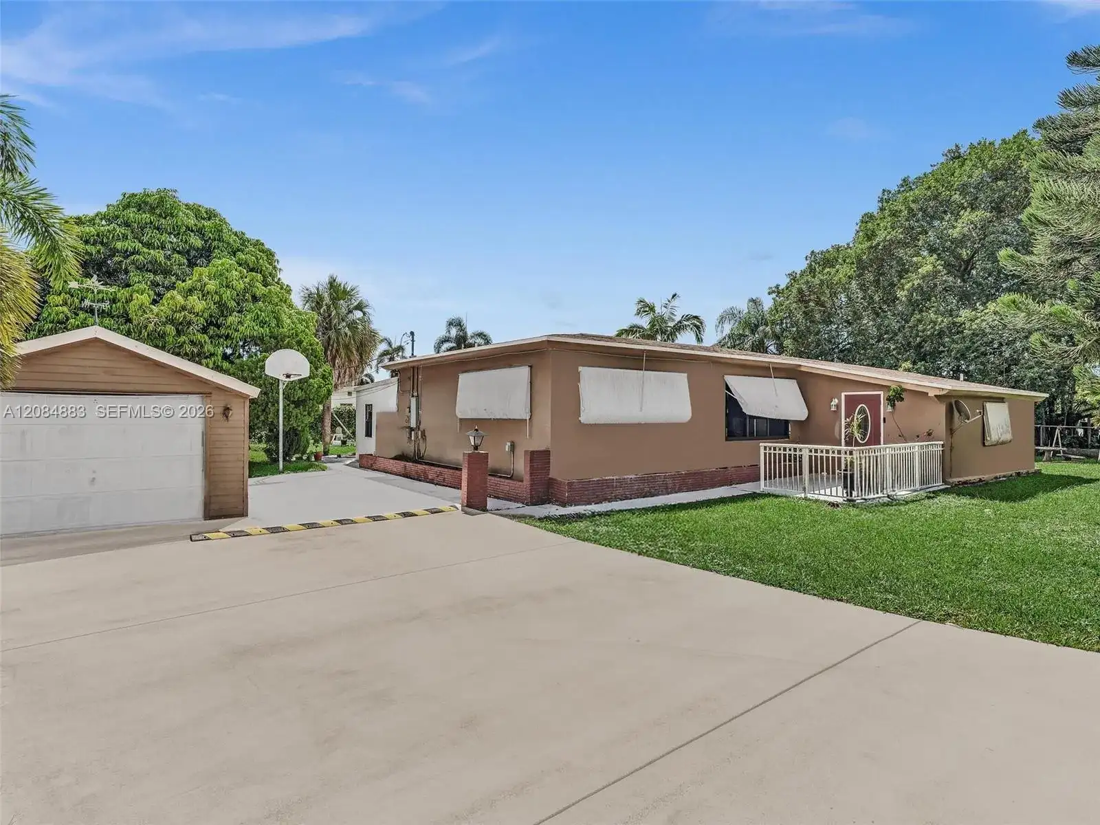 5220 SW 26th Ave, Dania Beach FL 33312 photo 4