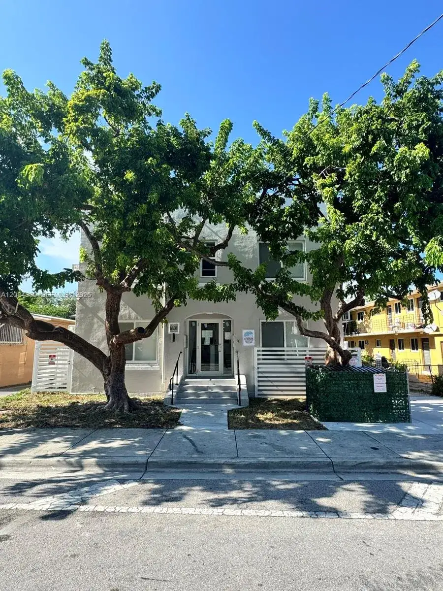 1631 NW 3 St # 8, Miami FL 33125