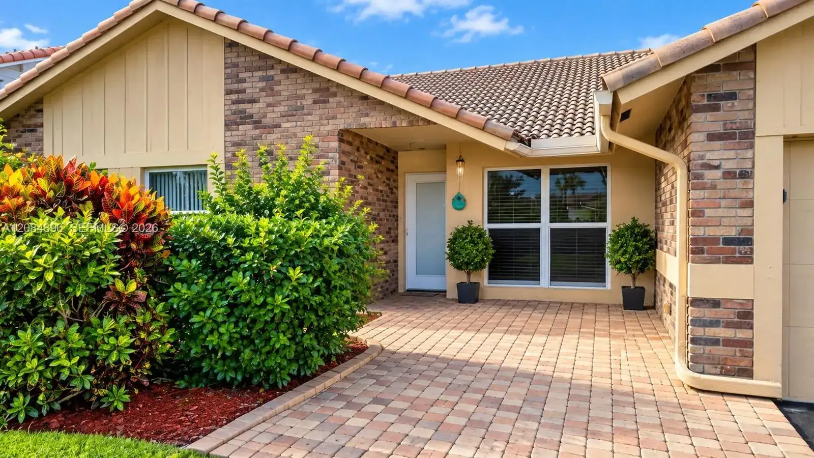 8506 NW 21st St, Coral Springs FL 33071 photo 2