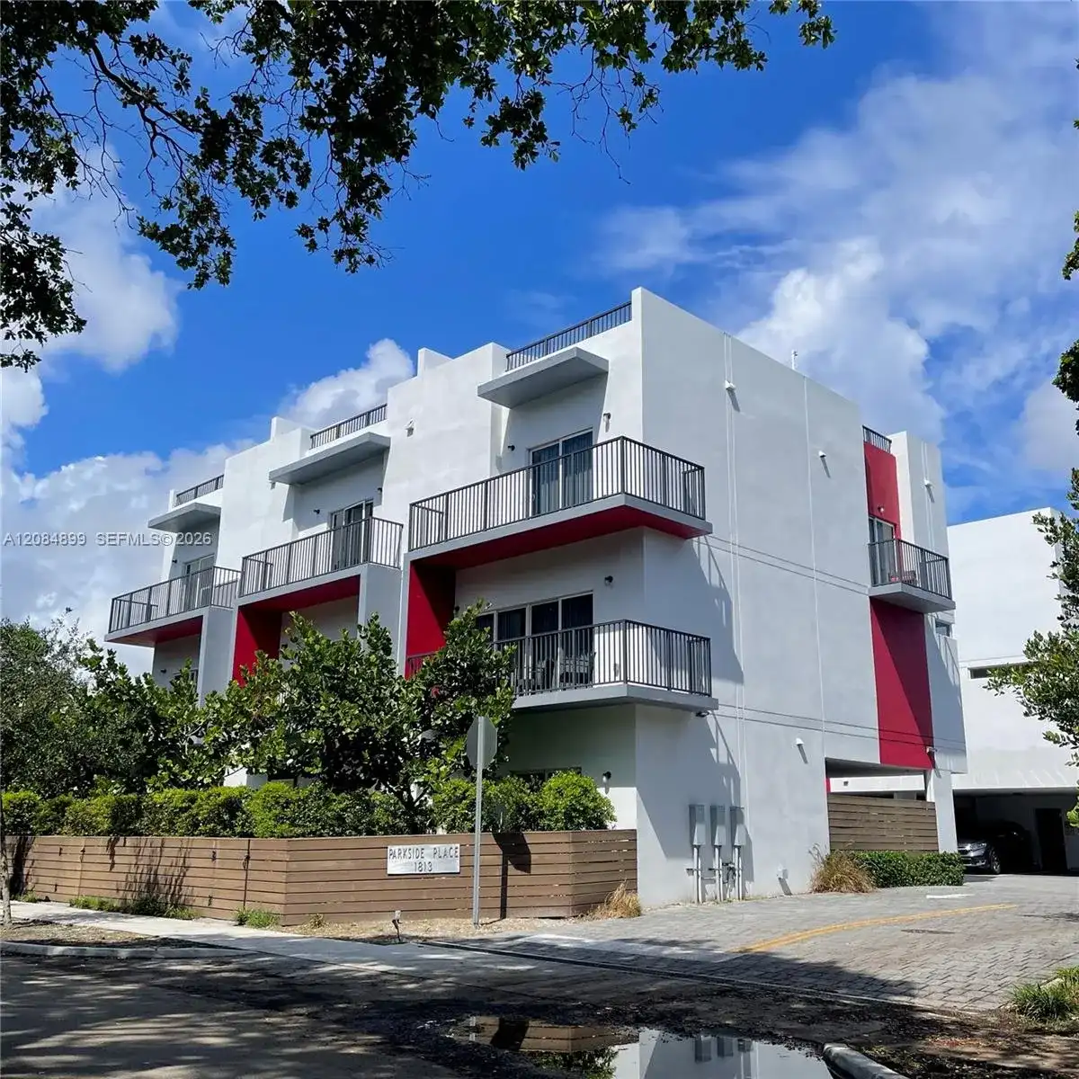 1813 Madison St, Hollywood FL 33020