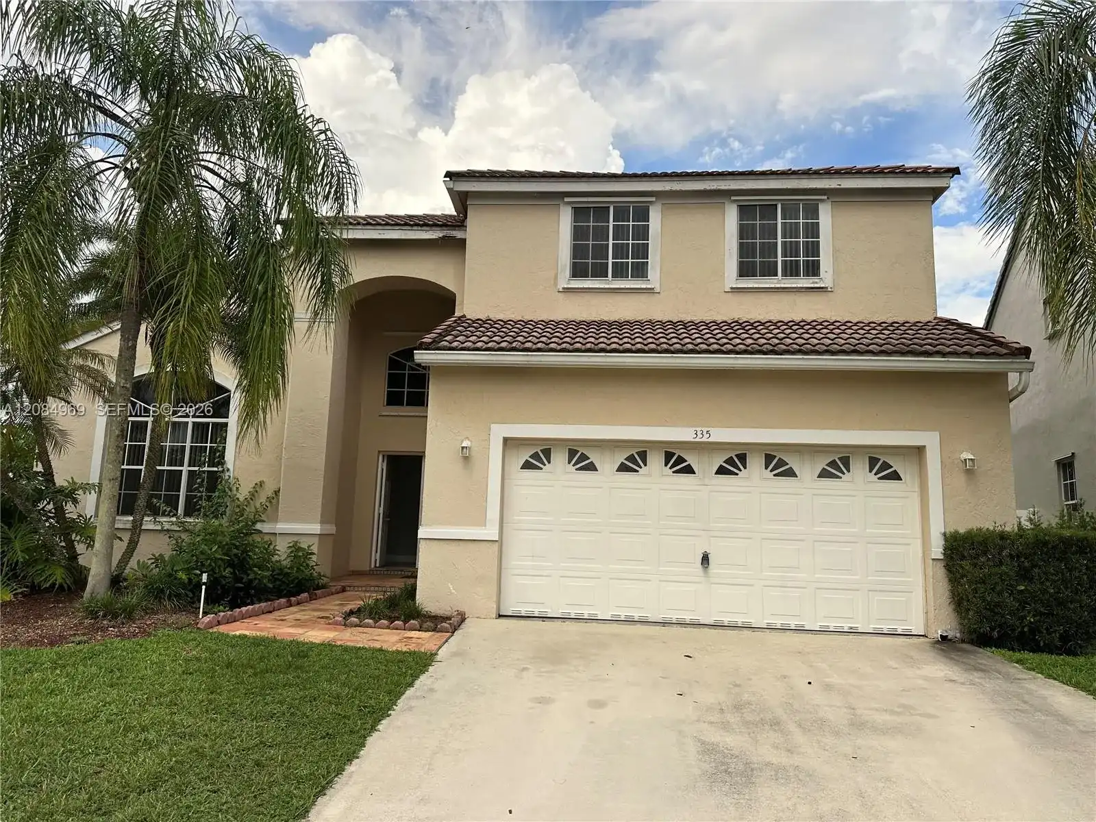 335 Cambridge Dr, Weston FL 33326