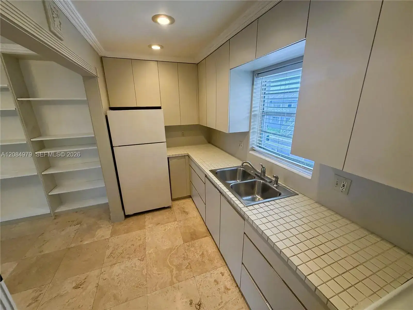 7550 SW 82nd St # F204, Miami FL 33143 photo 3