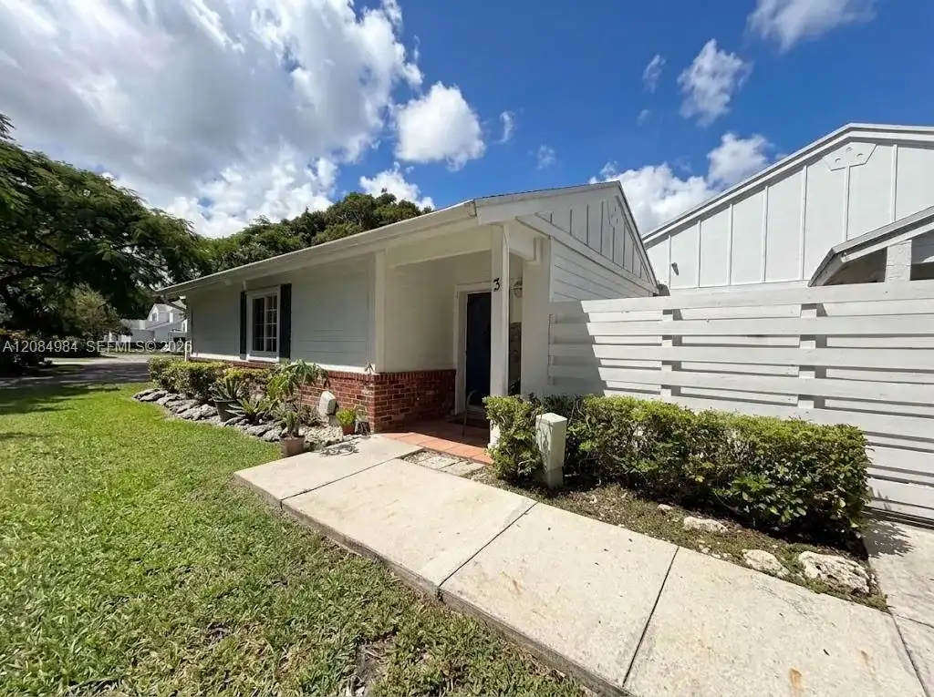 13790 SW 147th Cir Ln # 9, Miami FL 33186