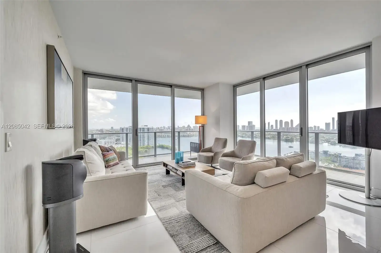 16385 Biscayne Blvd # 2707, North Miami Beach FL 33160 photo 5