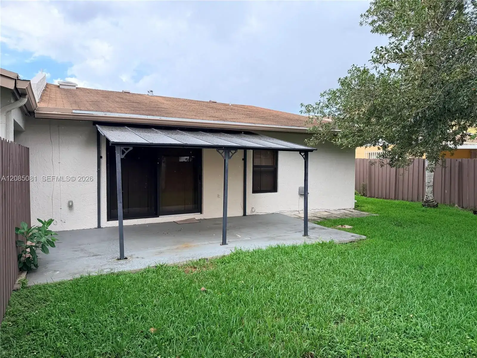 2428 SW 109th Ct, Miami FL 33165 photo 4