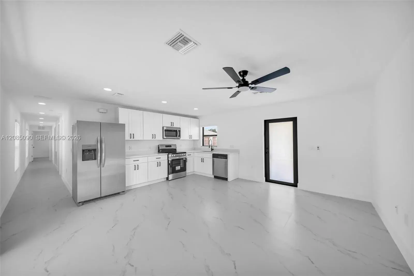 4984 Fairway Ct # 4984, Lehigh Acres FL 33971