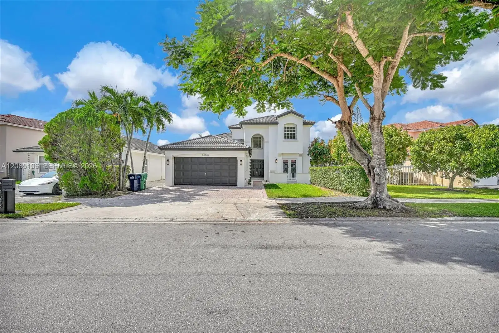 13078 NW 10th St, Miami FL 33182 photo 2