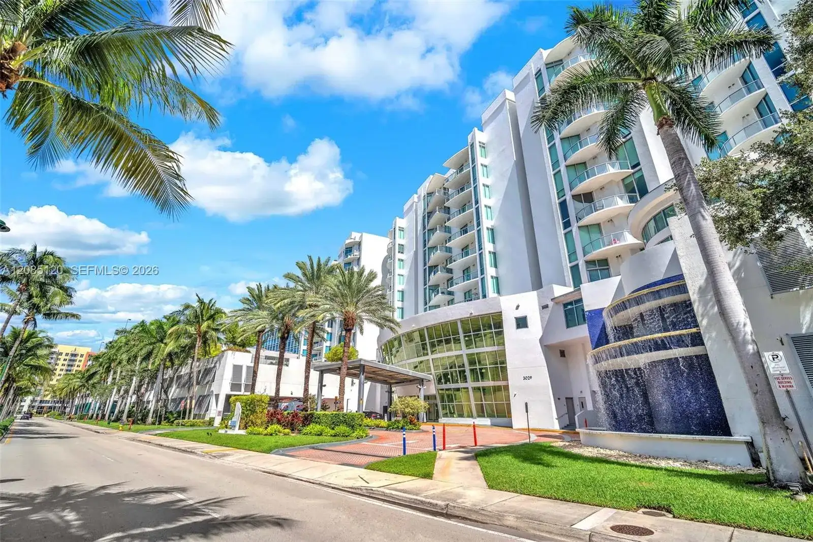 3029 NE 188th St # 725, Aventura FL 33180 photo 2
