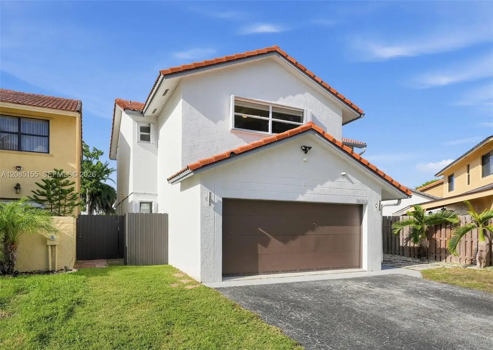 15131 SW 94th Ter, Miami FL 33196 photo 2