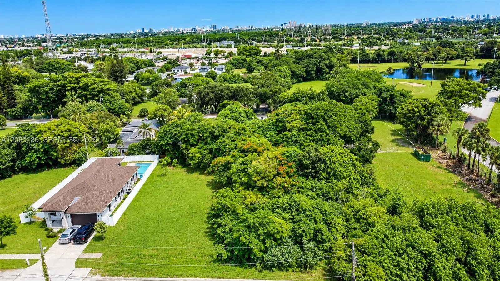 2620 NW 20th Ave, Oakland Park FL 33311