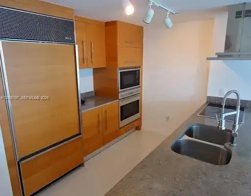 485 Brickell Ave # 2303, Miami FL 33131 photo 4