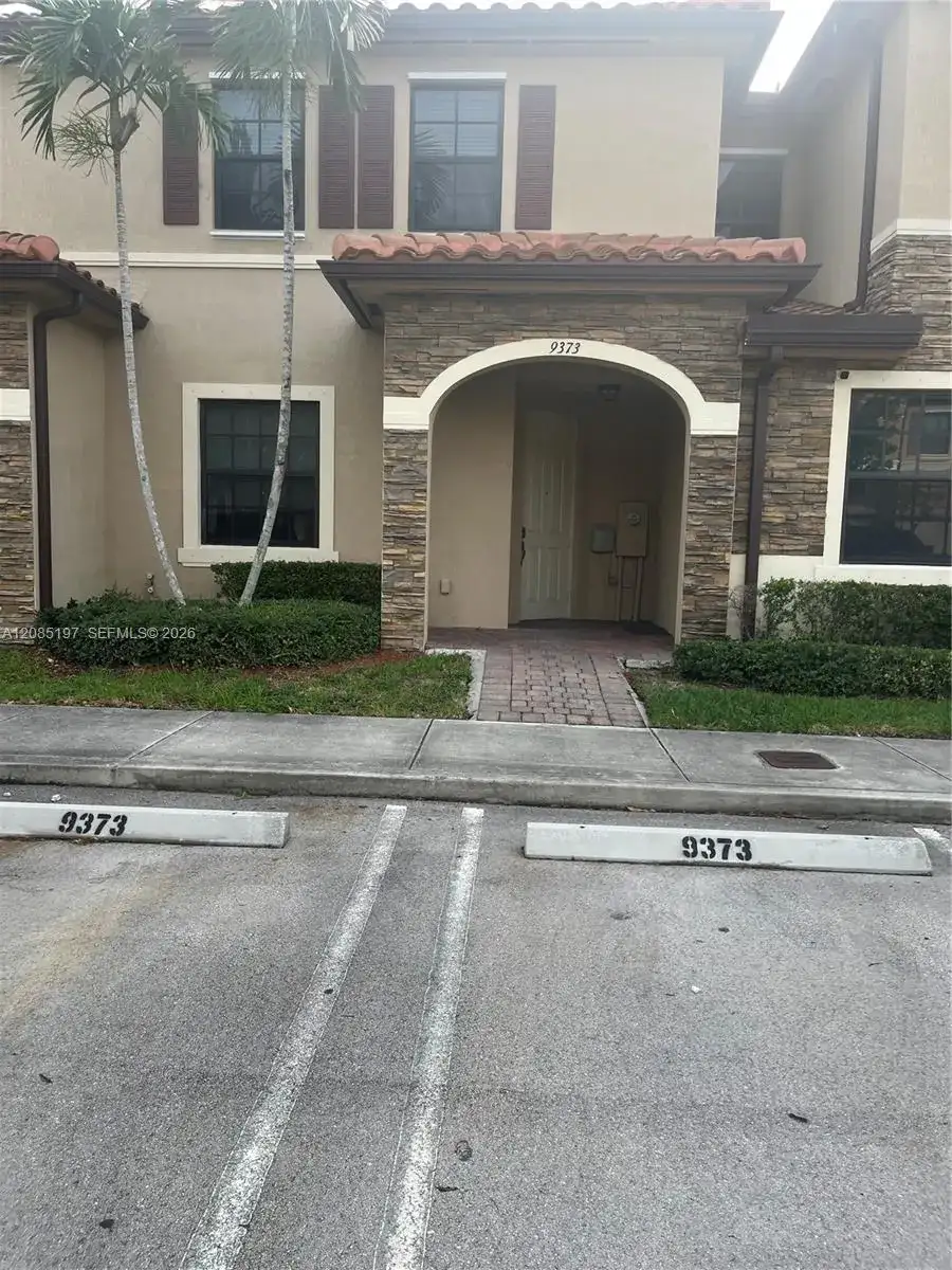 9373 W 33rd Way # 9373, Hialeah FL 33018 photo 2