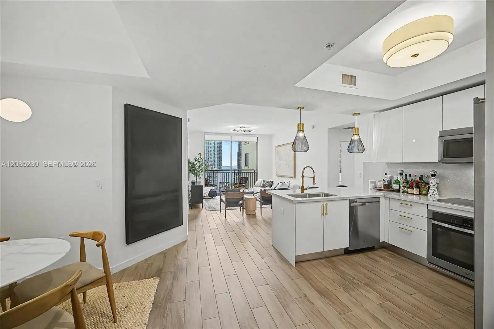 999 SW 1st Ave # 2407, Miami FL 33130 photo 2