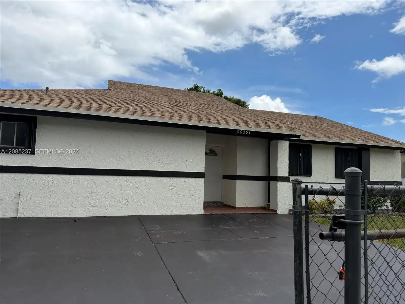 20591 SW 124th Ct, Miami FL 33177 photo 3