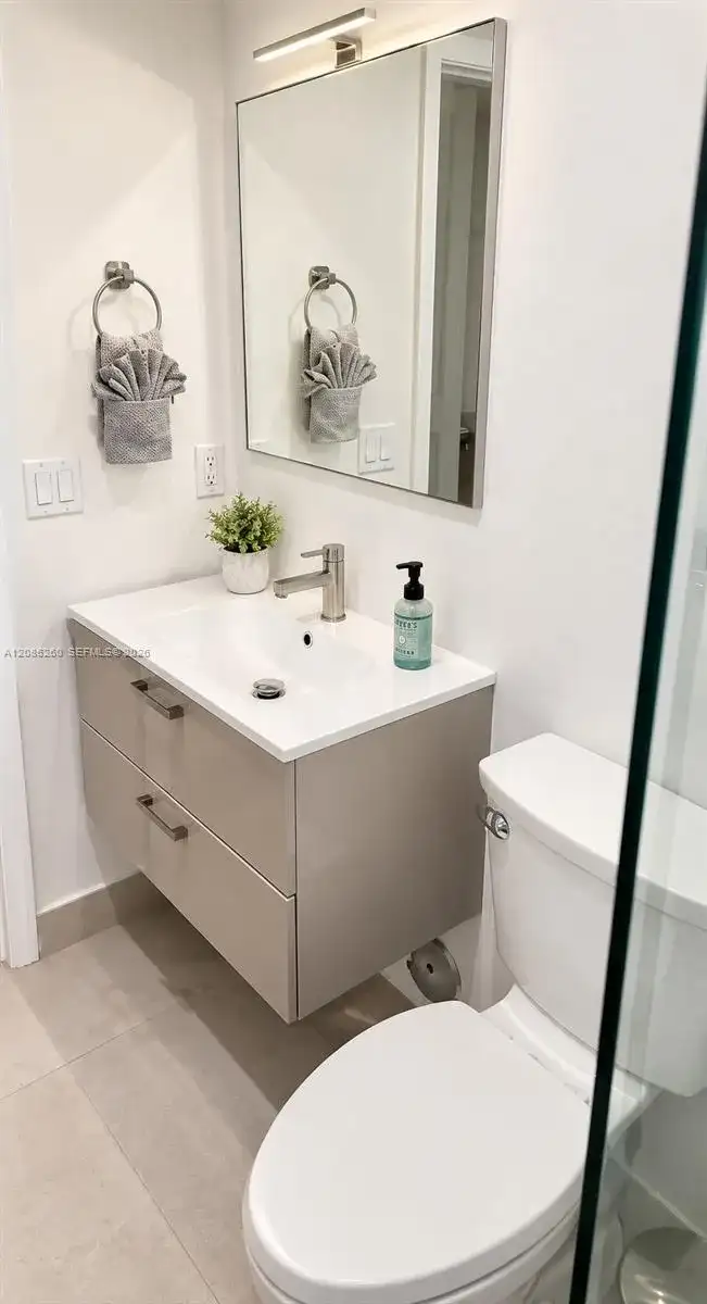 245 NE 33rd St # 103, Miami FL 33137 photo 5