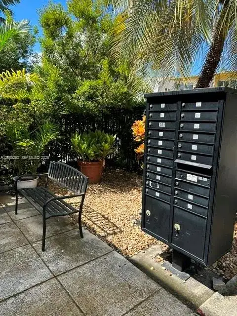 1525 Meridian Ave # 101, Miami Beach FL 33139 photo 3