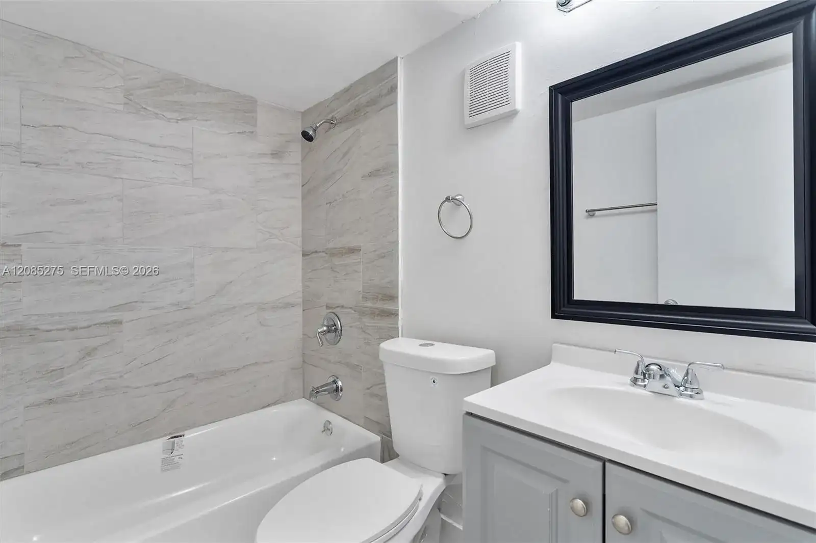 5796 W 26th Ave # 205, Hialeah FL 33016 photo 2