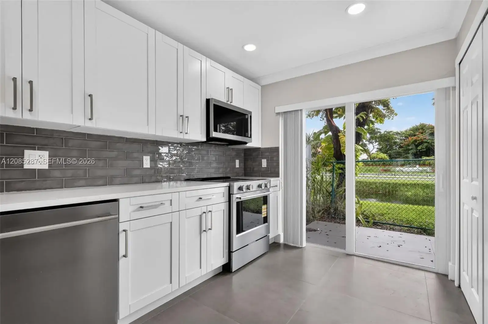 5775 NW 109th Ave # 13, Doral FL 33178 photo 3