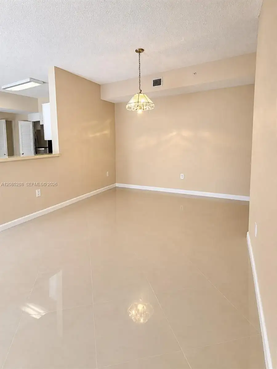 6976 SW 39th St # G205, Davie FL 33314 photo 5