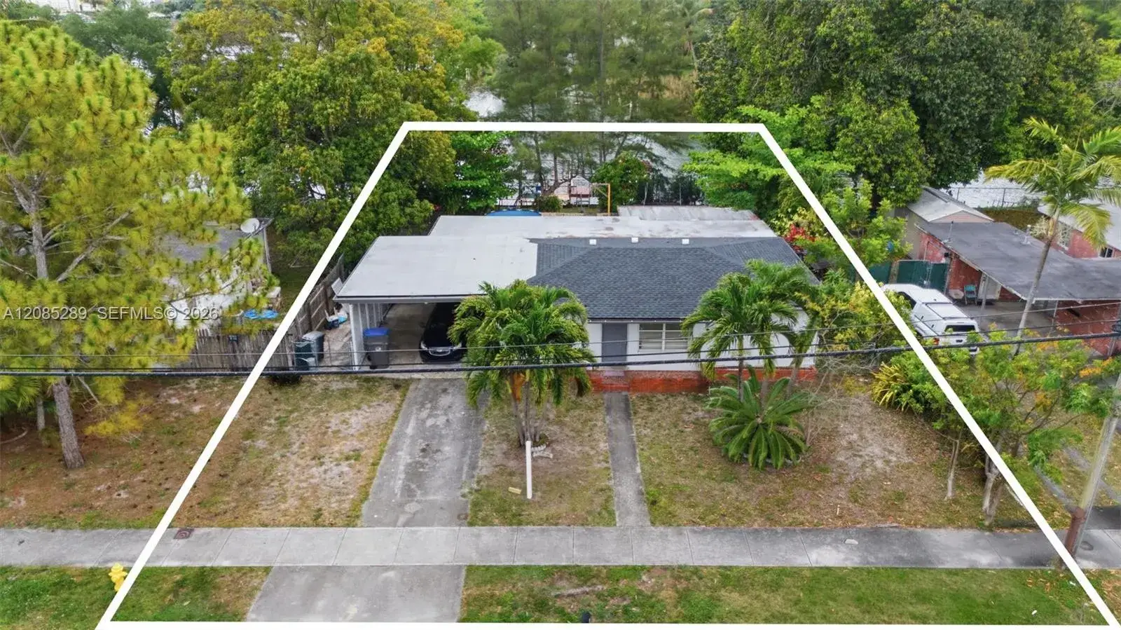 4621 SW 31st Dr, West Park FL 33023