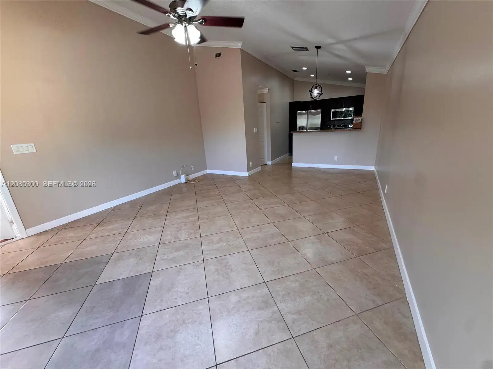 211 SW 95th Ter # 202, Pembroke Pines FL 33025 photo 2