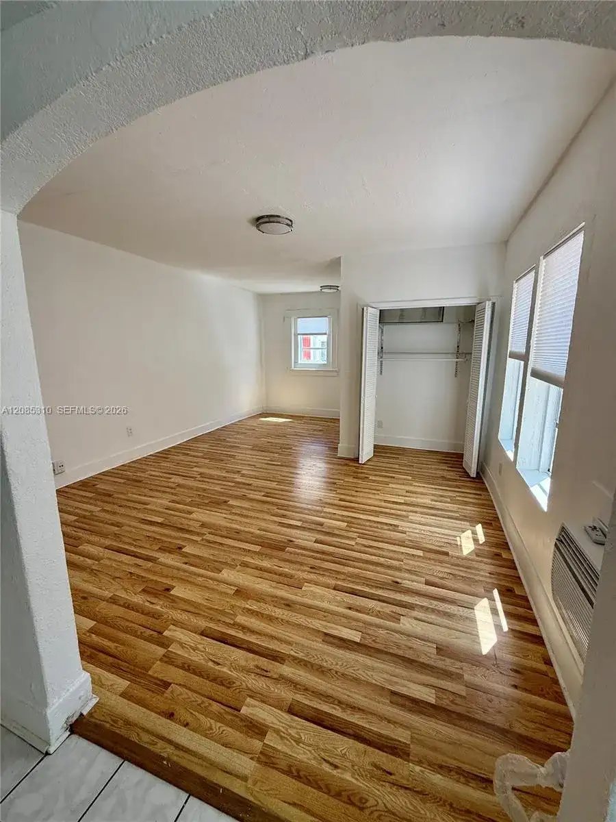 1319 Meridian Ave # 108, Miami Beach FL 33139 photo 2