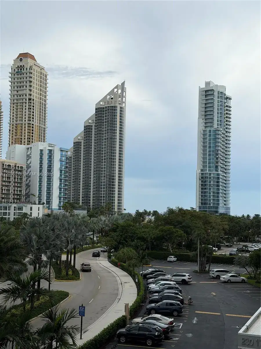 230 174th St # 512, Sunny Isles Beach FL 33160 photo 2