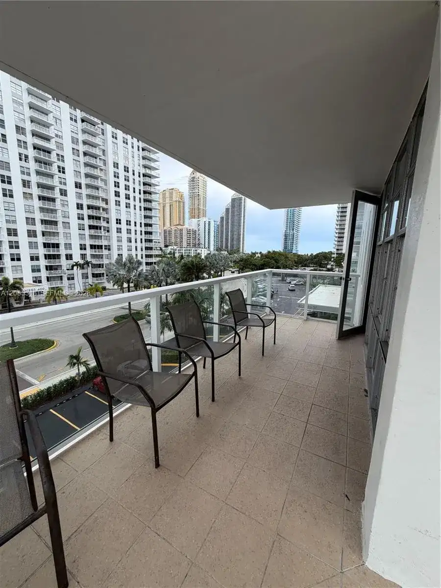 230 174th St # 512, Sunny Isles Beach FL 33160 photo 3