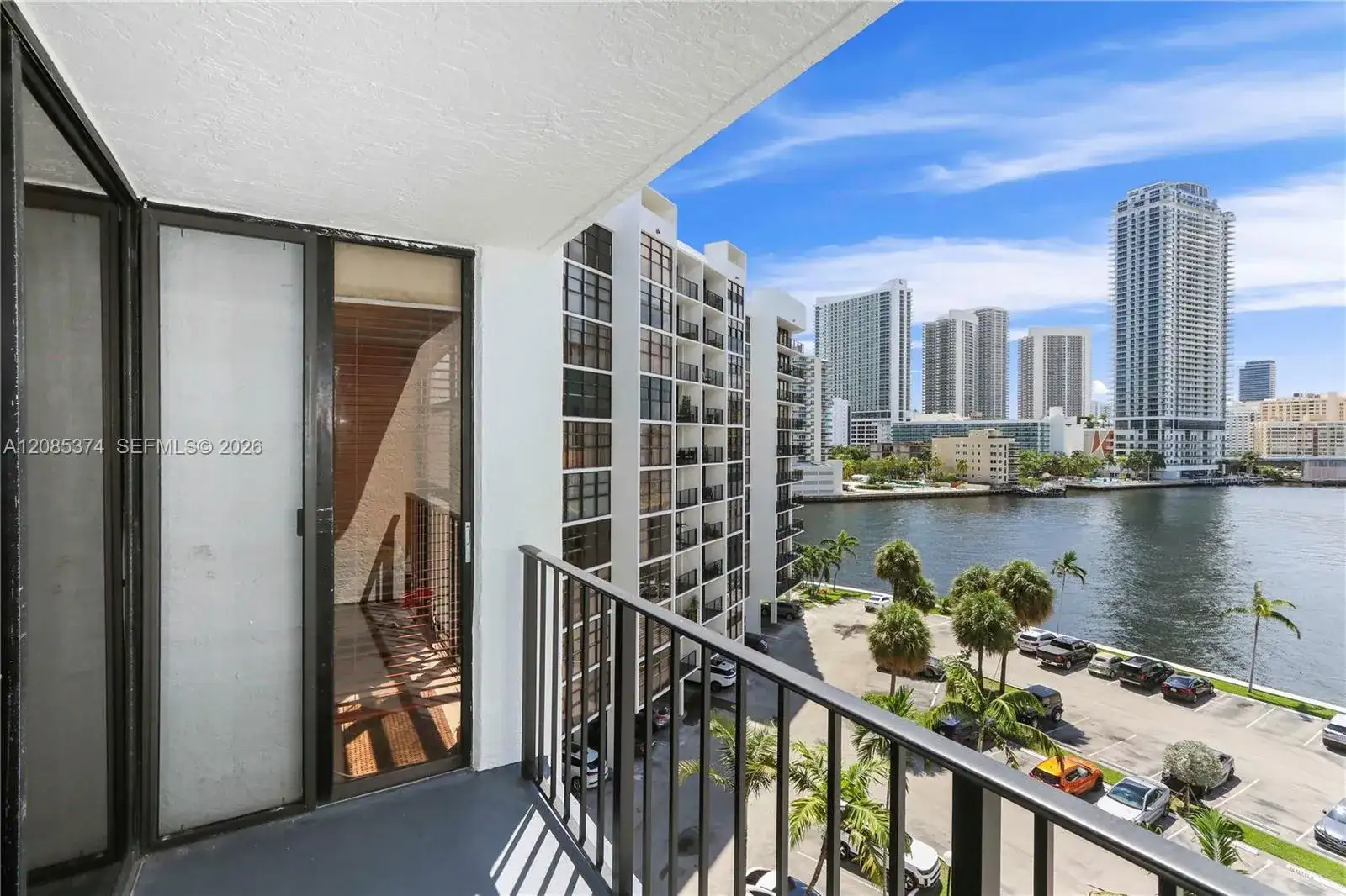 200 Leslie Dr # 724, Hallandale Beach FL 33009 photo 3