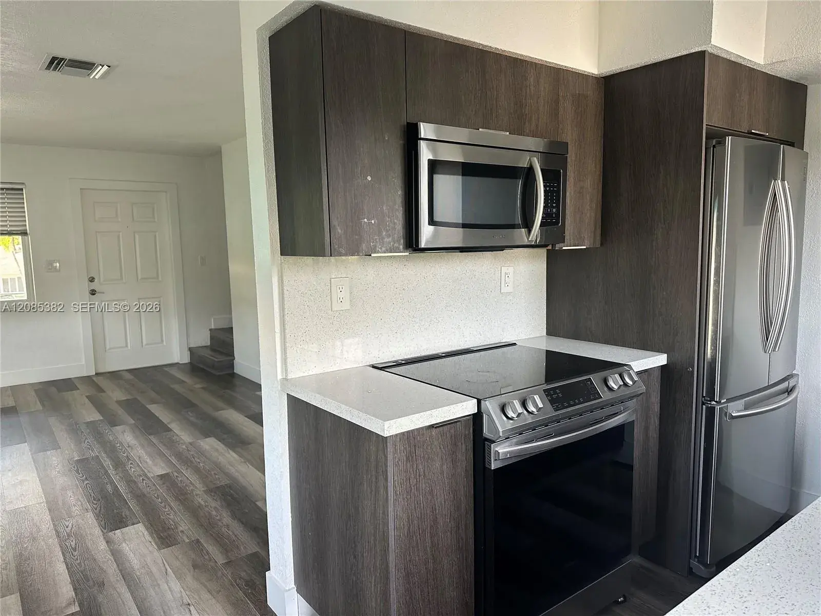 913 NE 17th St # 9, Fort Lauderdale FL 33305