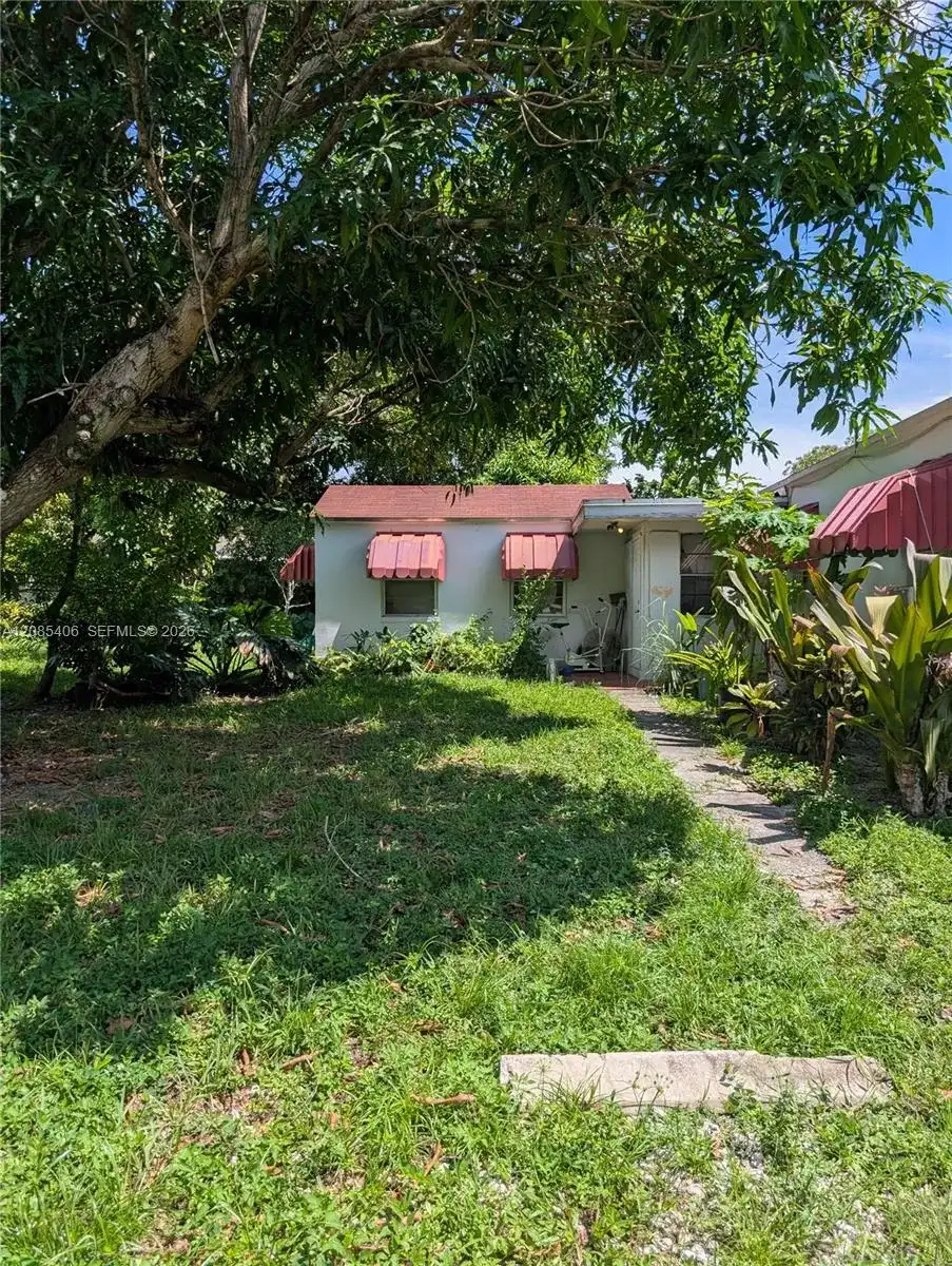 11339 Peachtree Dr, Miami FL 33161