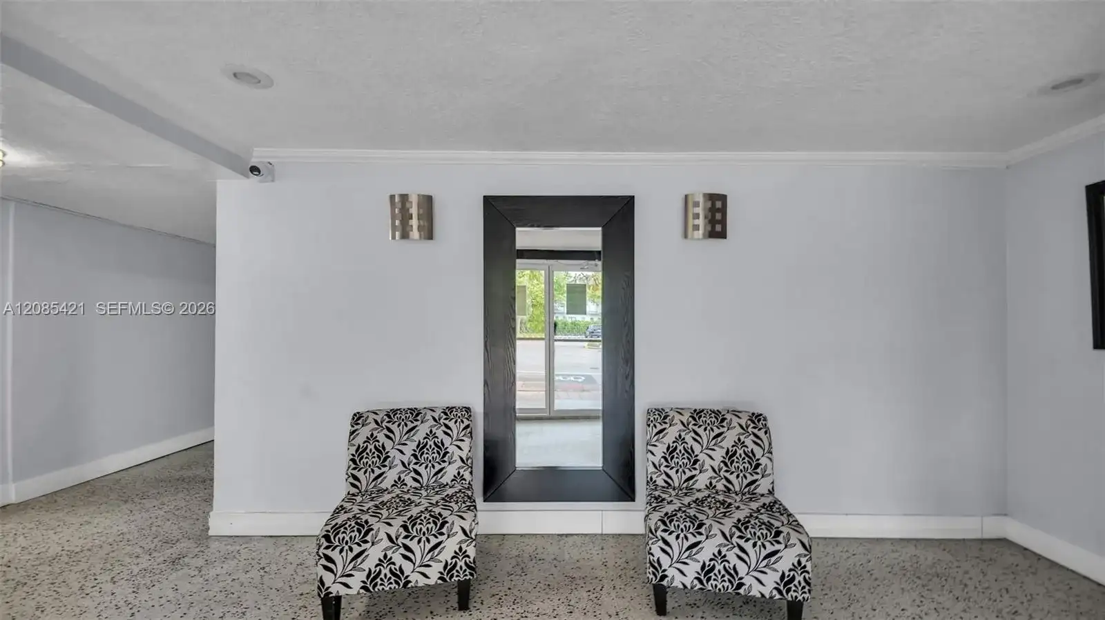 8001 Crespi Blvd # 4B, Miami Beach FL 33141