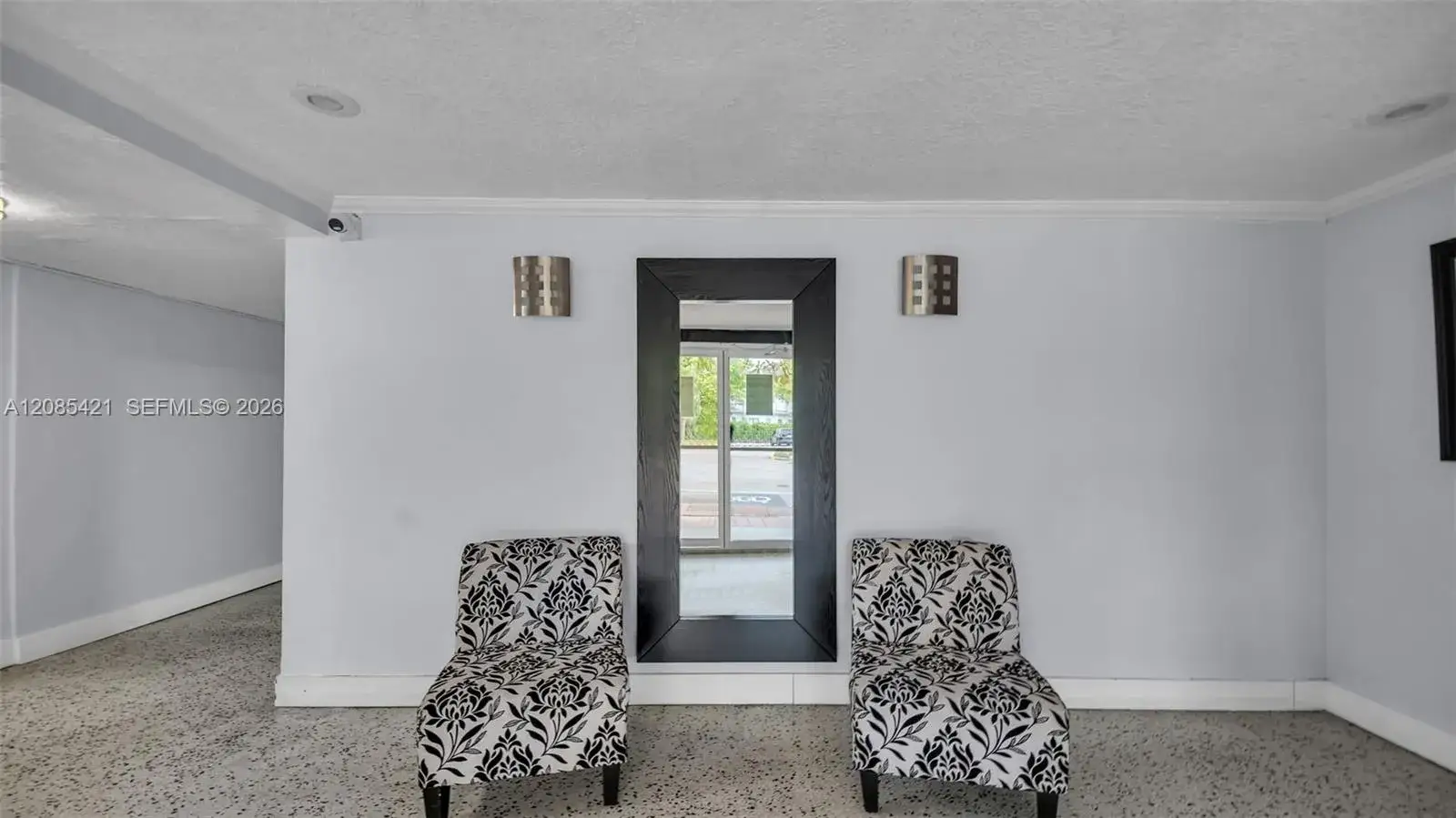 8001 Crespi Blvd # 4B, Miami Beach FL 33141