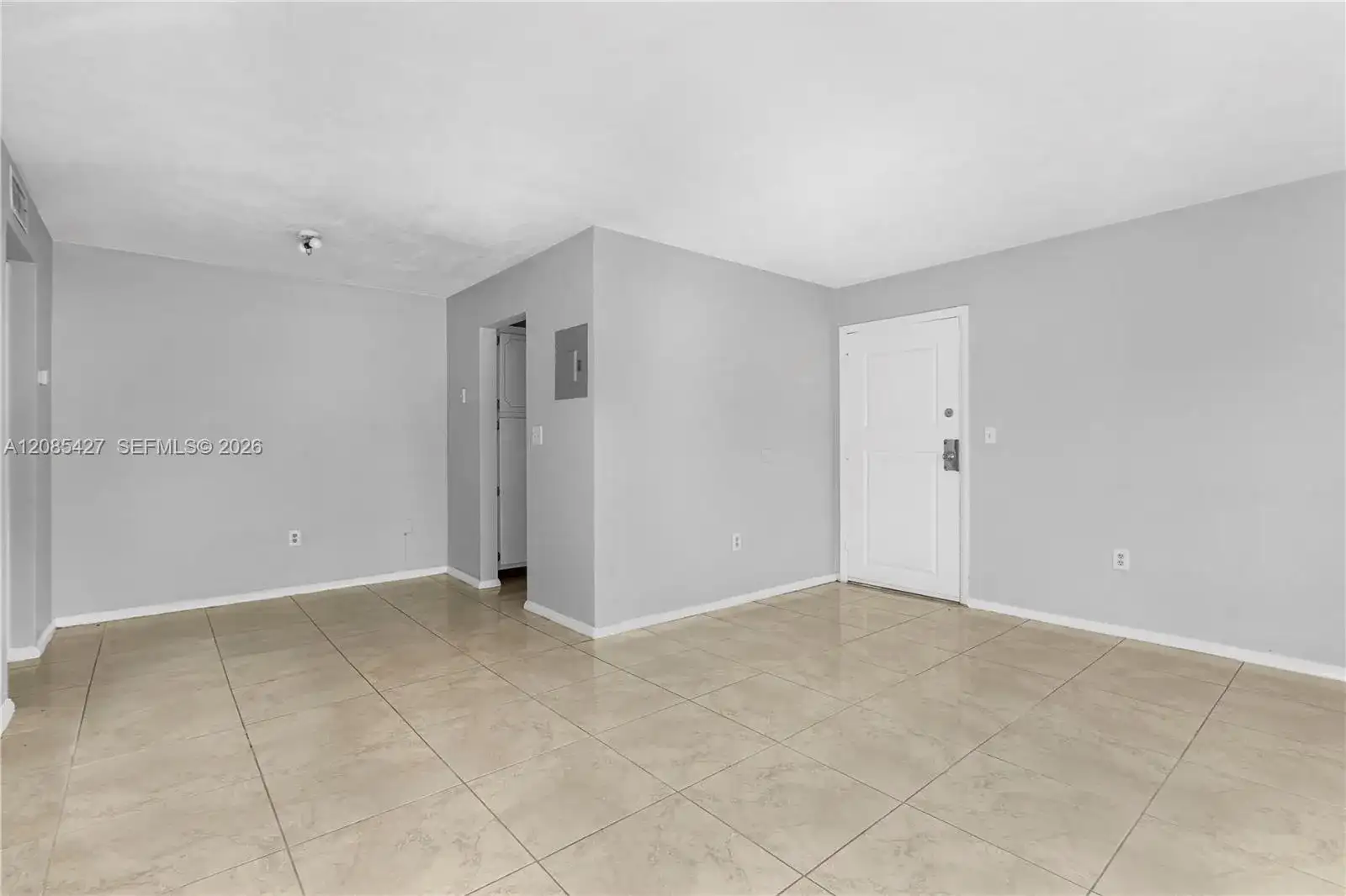 2040 NE 170th St # 10, North Miami Beach FL 33162 photo 4
