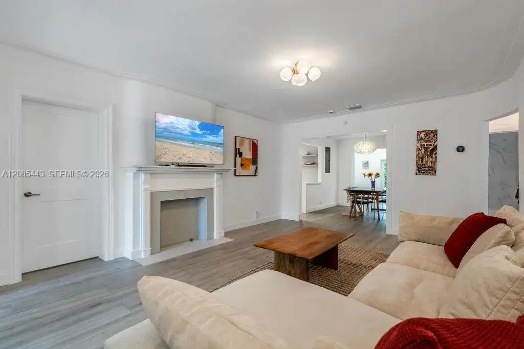 719 W 51st St, Miami Beach FL 33140 photo 4
