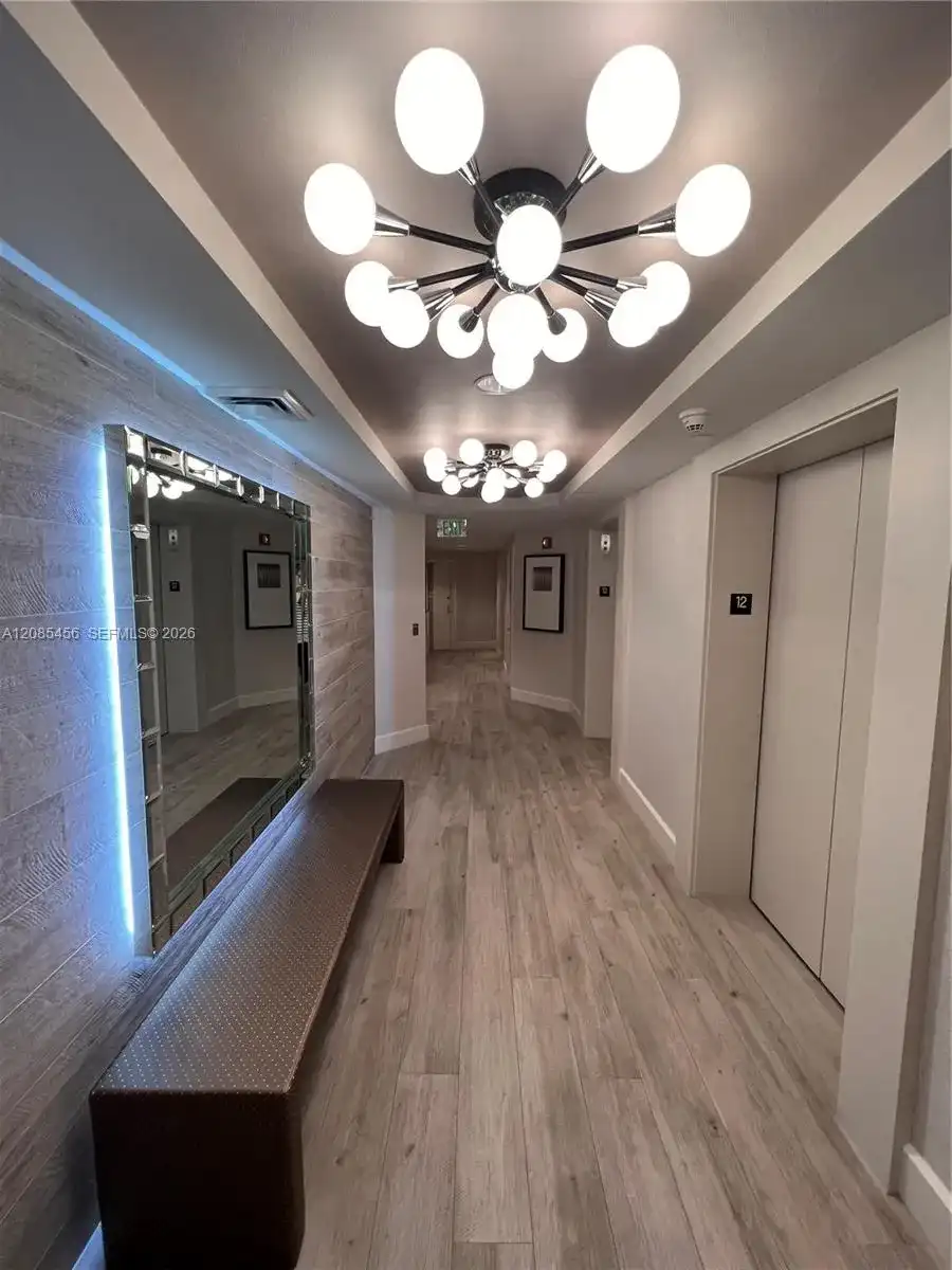 21055 Yacht Club Dr # 1206, Aventura FL 33180