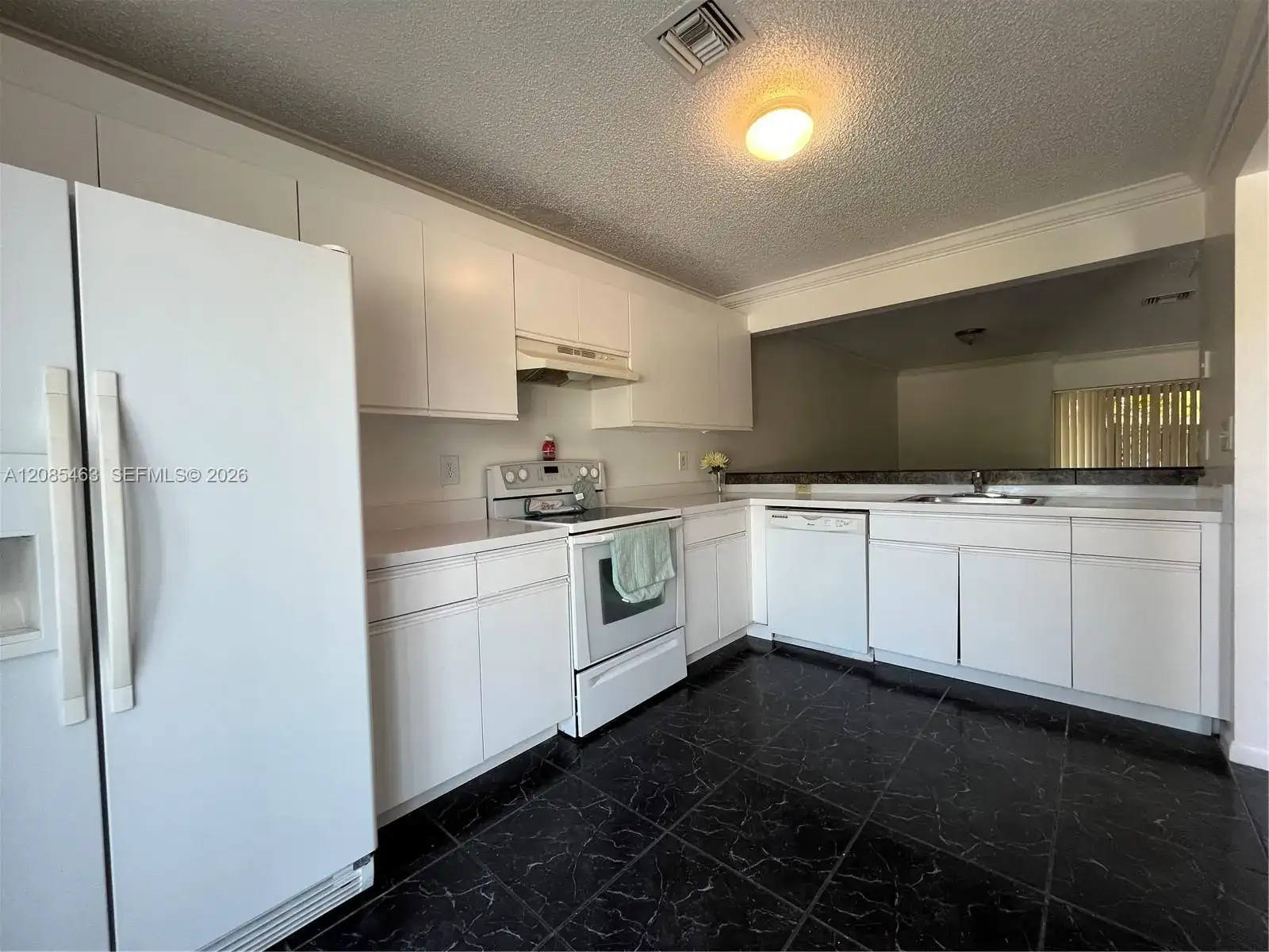781 Crystal Lake Dr # 781, Deerfield Beach FL 33064 photo 4