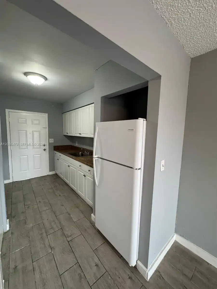 2920 Pierce St # 1, Hollywood FL 33020 photo 3