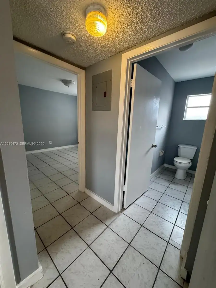 2920 Pierce St # 1, Hollywood FL 33020 photo 5