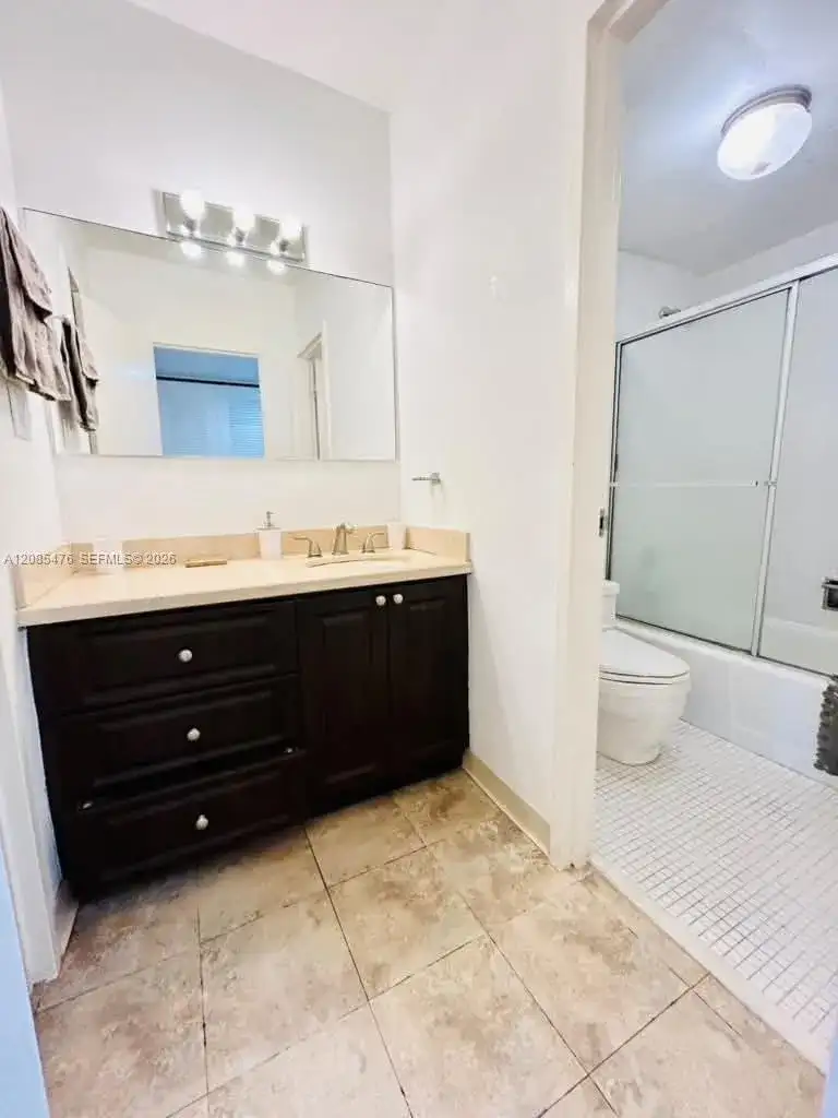 100 Lincoln Rd # 829, Miami Beach FL 33139 photo 4