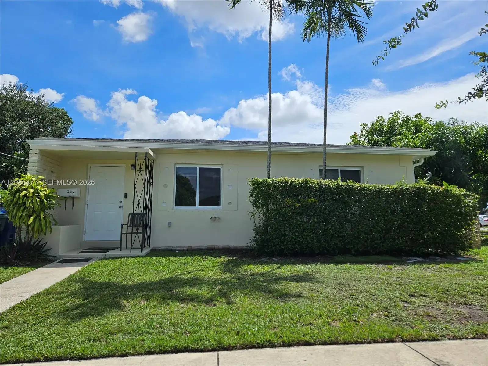 145 SW 60th Ct, Miami FL 33144 photo 2
