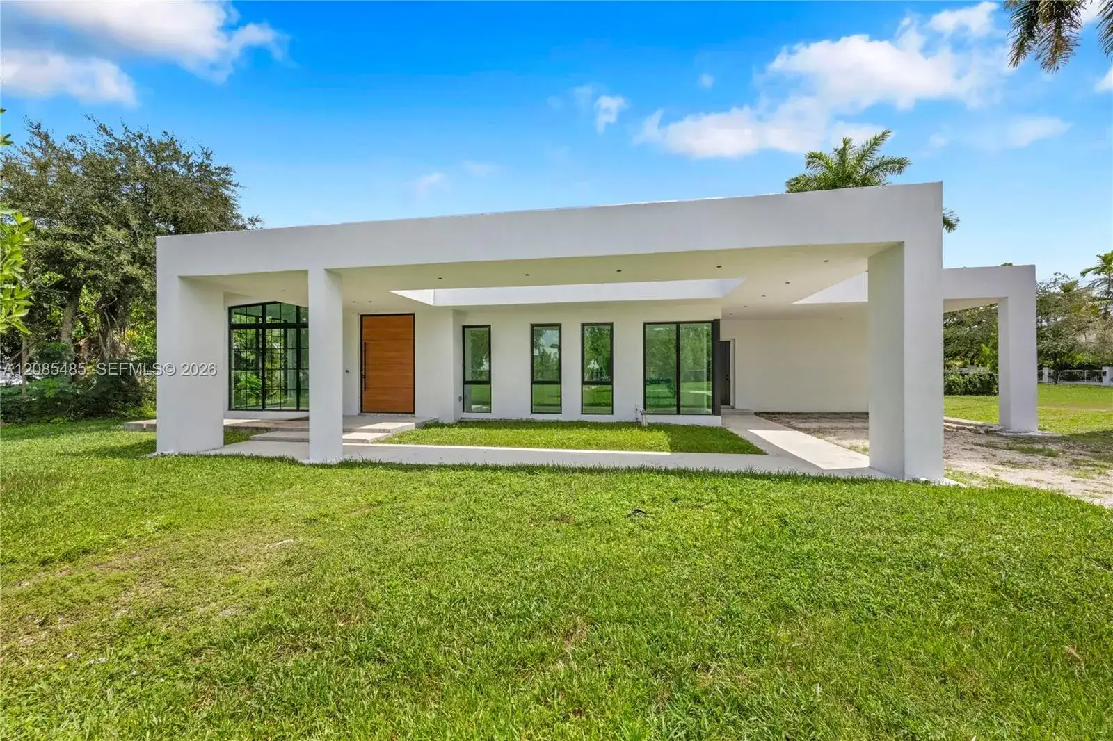 7885 SW 117th St, Pinecrest FL 33156 photo 2