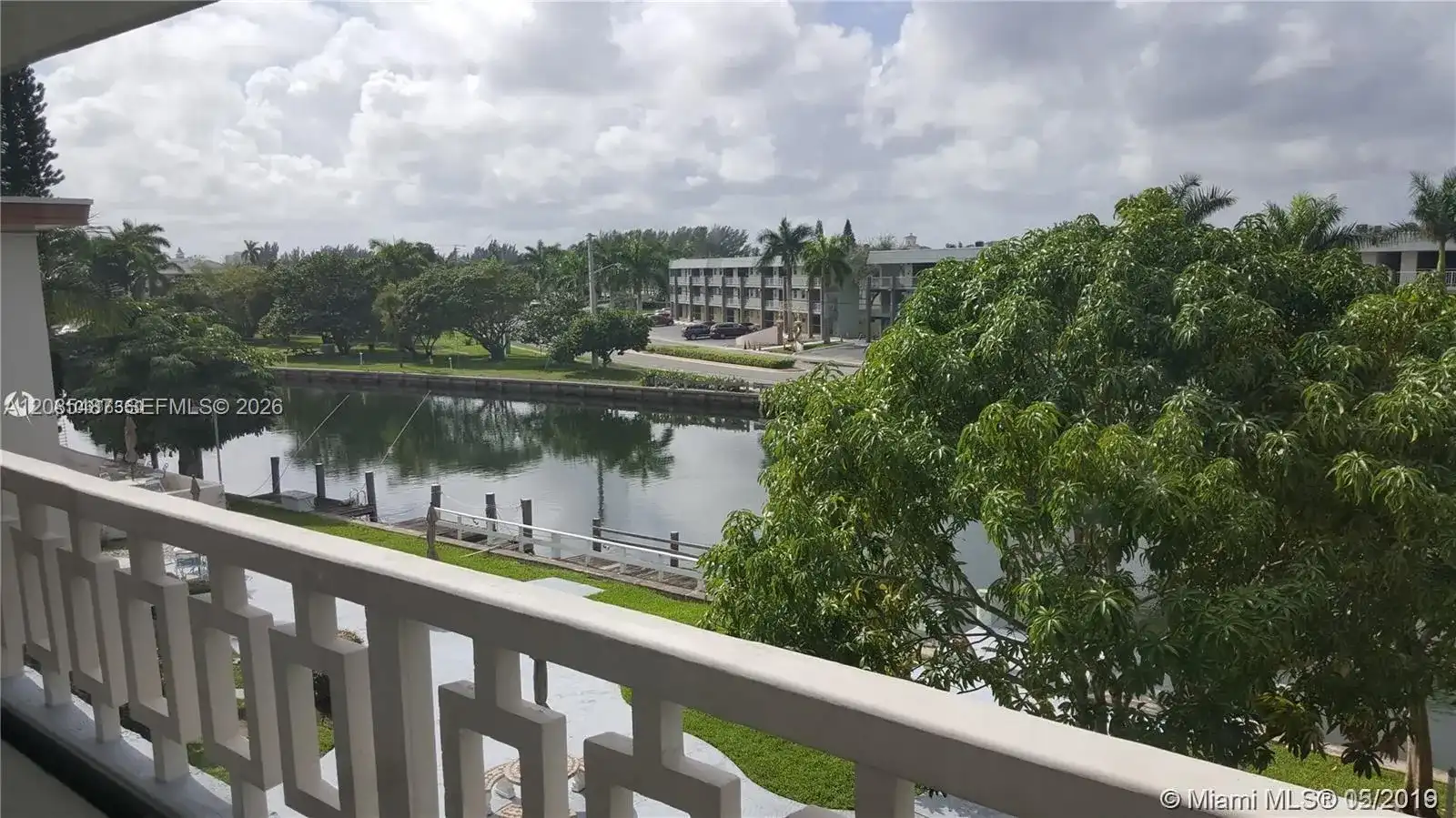 467 Golden Isles Dr # 306, Hallandale Beach FL 33009
